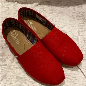 Red Toms Slip On